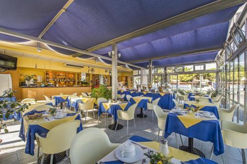 Hotel Minerva Lignano Sabbiadoro Exterior foto